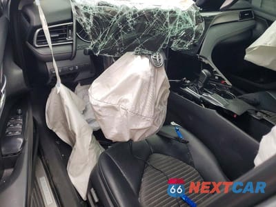 Zdjęcie 8 z 12 samochodu: 2020 TOYOTA CAMRY SE VIN:4T1G11AK6LU875089 - miniatura