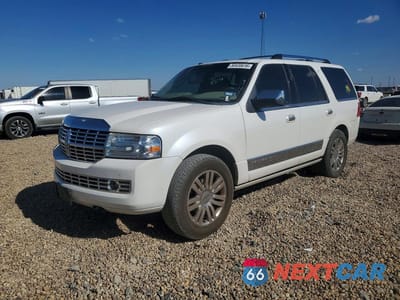 2014 LINCOLN NAVIGATOR 5LMJJ2J55EEL02961 - główne zdjęcie licytacji z USA - miniatura