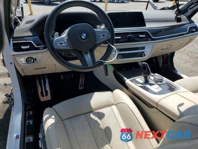 Zdjęcie 8 z 12 samochodu: 2021 BMW 740 I VIN:WBA7T2C07MCF88819 - miniatura