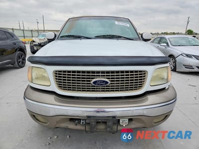 Piąte zdjęcie samochodu w środku: 2002 FORD EXPEDITION EDDIE BAUER VIN:1FMRU17W32LA47547 - miniatura