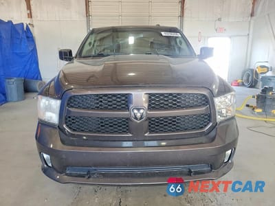 Piąte zdjęcie samochodu w środku: 2016 RAM 1500 VIN:3C6RR7KT7GG349005 - miniatura