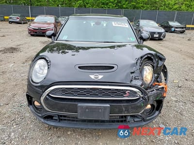 Piąte zdjęcie samochodu w środku: 2018 MINI COOPER S CLUBMAN ALL4 VIN:WMWLU5C58J2G03094 - miniatura