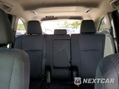 Zdjęcie 19 z 26 samochodu: 2019 TOYOTA HIGHLANDER LE VIN:5TDZARFH3KS047402 - miniatura