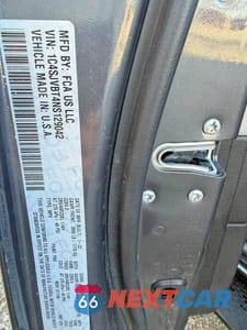 Zdjęcie 10 z 14 samochodu: 2022 JEEP WAGONEER SERIES II VIN:1C4SJVBT4NS129042 - miniatura