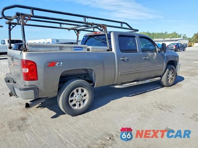 Trzecie zdjęcie samochodu z tyłu: 2014 CHEVROLET SILVERADO K2500 HEAVY DUTY LT VIN:1GC1KXC85EF134712 - miniatura