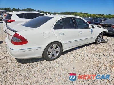 Trzecie zdjęcie samochodu z tyłu: 2007 MERCEDES-BENZ E 550 VIN:WDBUF72X97B019503 - miniatura