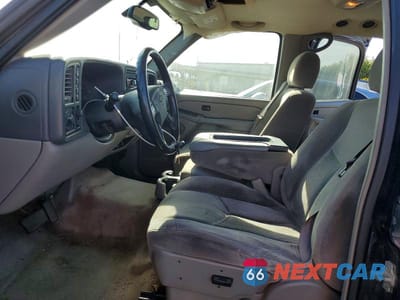 Zdjęcie 7 z 12 samochodu: 2005 CHEVROLET TAHOE K1500 VIN:1GNEK13T05J206097 - miniatura