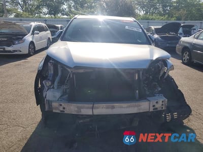 Piąte zdjęcie samochodu w środku: 2018 TOYOTA HIGHLANDER XLE VIN:5TDJZRFH4JS810872 - miniatura
