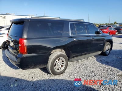 Trzecie zdjęcie samochodu z tyłu: 2020 CHEVROLET SUBURBAN C1500 LT VIN:1GNSCHKC9LR113149 - miniatura