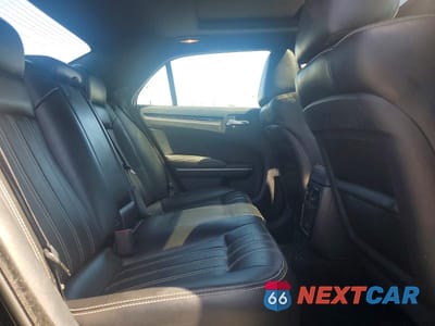 Zdjęcie 10 z 13 samochodu: 2023 CHRYSLER 300 S VIN:2C3CCABG7PH585187 - miniatura