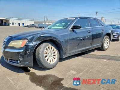 2013 CHRYSLER 300 2C3CCAAGXDH723110 - główne zdjęcie licytacji z USA - miniatura