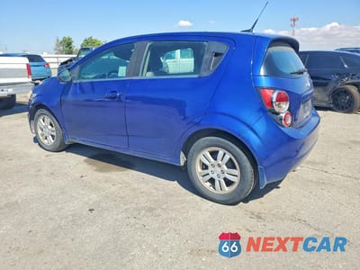 Drugie zdjęcie samochodu z przodu: 2013 CHEVROLET SONIC LT VIN:1G1JC6SH7D4136120 - miniatura