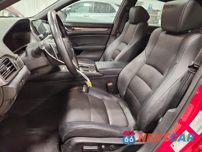 Zdjęcie 7 z 12 samochodu: 2018 HONDA ACCORD SPORT VIN:1HGCV2F37JA001414 - miniatura