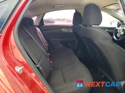Zdjęcie 10 z 12 samochodu: 2019 KIA FORTE LXS VIN:3KPF24AD0KE099149 - miniatura