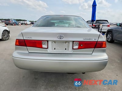 Zdjęcie 6 z 12 samochodu: 2000 TOYOTA CAMRY LE VIN:JT2BG22K7Y0431941 - miniatura