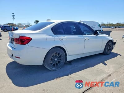 Trzecie zdjęcie samochodu z tyłu: 2016 BMW 320 XI VIN:WBA8E5G57GNT93864 - miniatura