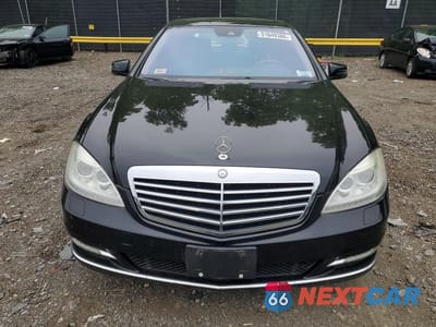 Piąte zdjęcie samochodu w środku: 2012 MERCEDES-BENZ S 550 4MATIC VIN:WDDNG9EB2CA454240 - miniatura