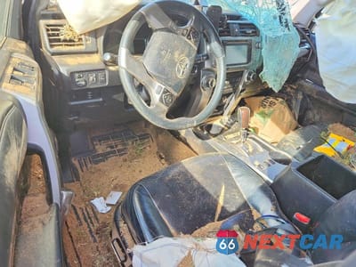 Zdjęcie 8 z 12 samochodu: 2014 TOYOTA 4RUNNER LIMITED VIN:JTEBU5JRXE5178480 - miniatura