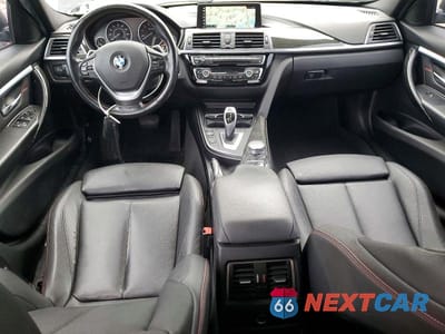 Zdjęcie 8 z 13 samochodu: 2018 BMW 330 XI VIN:WBA8D9C50JA608001 - miniatura