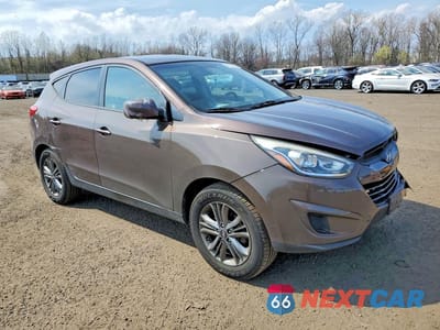 Czwarte zdjęcie samochodu z boku: 2015 HYUNDAI TUCSON GLS VIN:KM8JTCAF0FU991794 - miniatura
