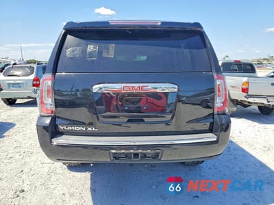 Zdjęcie 6 z 13 samochodu: 2018 GMC YUKON XL DENALI VIN:1GKS1HKJ6JR224689 - miniatura