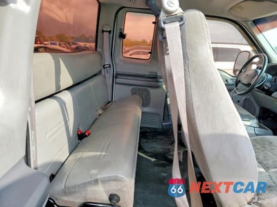 Zdjęcie 10 z 12 samochodu: 1999 FORD F250 SUPER DUTY VIN:1FTNX20F8XEA49848 - miniatura