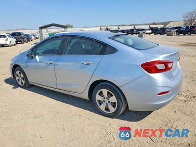 Drugie zdjęcie samochodu z przodu: 2017 CHEVROLET CRUZE LS VIN:1G1BC5SM1H7161921 - miniatura