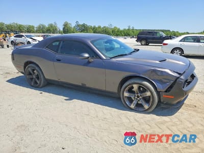 Czwarte zdjęcie samochodu z boku: 2019 DODGE CHALLENGER SXT VIN:2C3CDZGG1KH752527 - miniatura
