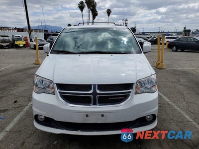 Piąte zdjęcie samochodu w środku: 2017 DODGE GRAND CARAVAN SXT VIN:2C4RDGCG0HR818259 - miniatura