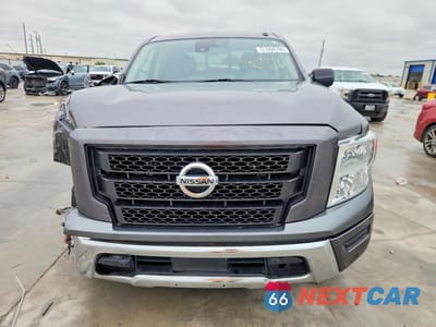 Piąte zdjęcie samochodu w środku: 2021 NISSAN TITAN SV VIN:1N6AA1EF6MN536557 - miniatura