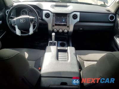Zdjęcie 8 z 12 samochodu: 2017 TOYOTA TUNDRA SR5 VIN:5TFRM5F1XHX111554 - miniatura