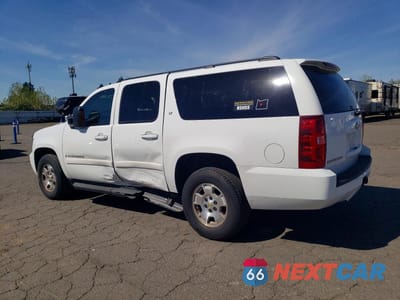 Drugie zdjęcie samochodu z przodu: 2008 CHEVROLET SUBURBAN K1500 LS VIN:3GNFK16308G158073 - miniatura