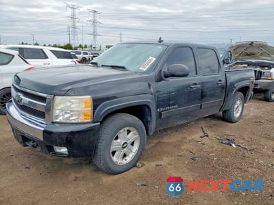 2007 CHEVROLET SILVERADO K1500 CREW CAB 2GCEK133671657900 - główne zdjęcie licytacji z USA - miniatura