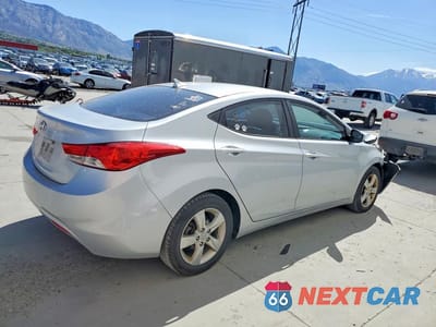 Trzecie zdjęcie samochodu z tyłu: 2011 HYUNDAI ELANTRA GLS VIN:5NPDH4AE9BH051689 - miniatura