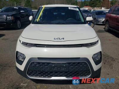 Piąte zdjęcie samochodu w środku: 2022 KIA SOUL LX VIN:KNDJ23AU2N7177939 - miniatura