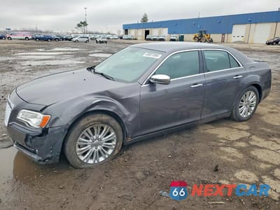 2013 CHRYSLER 300C 2C3CCAKGXDH739564 - główne zdjęcie licytacji z USA - miniatura