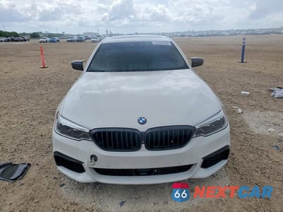 Piąte zdjęcie samochodu w środku: 2020 BMW M550XI VIN:WBAJS7C04LCD22307 - miniatura