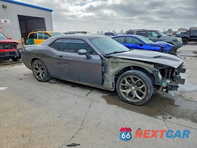 Czwarte zdjęcie samochodu z boku: 2015 DODGE CHALLENGER SXT PLUS VIN:2C3CDZBG8FH906339 - miniatura