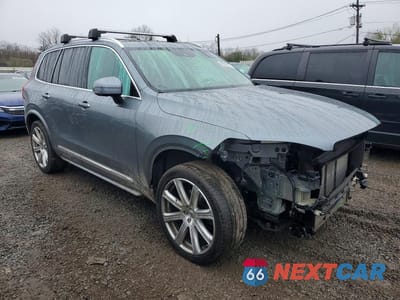 Czwarte zdjęcie samochodu z boku: 2018 VOLVO XC90 T6 VIN:YV4A22PL7J1204331 - miniatura