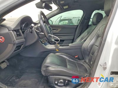 Zdjęcie 7 z 12 samochodu: 2016 JAGUAR XF S VIN:SAJBG4BV8GCY06179 - miniatura