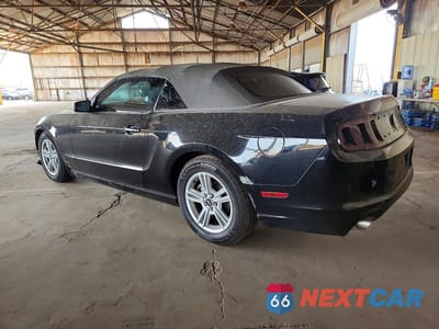 Drugie zdjęcie samochodu z przodu: 2014 FORD MUSTANG VIN:1ZVBP8EM5E5215752 - miniatura
