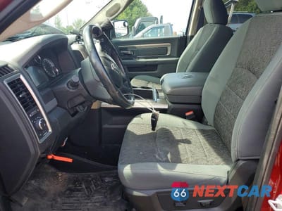 Zdjęcie 7 z 12 samochodu: 2015 RAM 1500 SLT VIN:1C6RR7LTXFS698553 - miniatura