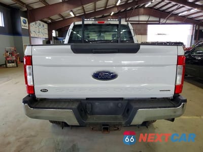 Zdjęcie 6 z 12 samochodu: 2017 FORD F350 SUPER DUTY VIN:1FT7X3B67HEC71889 - miniatura