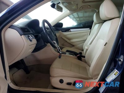 Zdjęcie 7 z 13 samochodu: 2013 VOLKSWAGEN PASSAT SE VIN:1VWBN7A37DC060483 - miniatura
