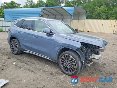 Czwarte zdjęcie samochodu z boku: 2025 BMW X1 XDRIVE28I VIN:WBX73EF07S5158418 - miniatura