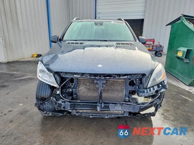 Piąte zdjęcie samochodu w środku: 2013 MERCEDES-BENZ ML 350 4MATIC VIN:4JGDA5HB7DA185502 - miniatura