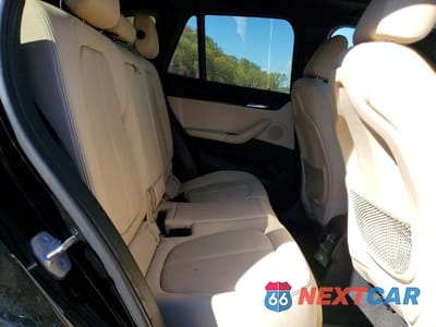 Zdjęcie 11 z 13 samochodu: 2018 BMW X1 XDRIVE28I VIN:WBXHT3Z33J4A66194 - miniatura