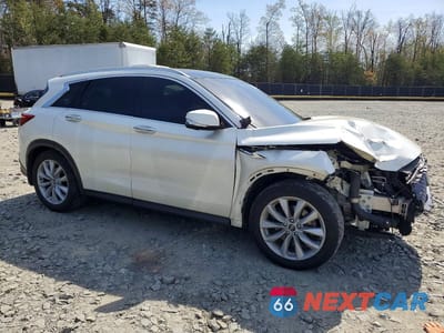 Czwarte zdjęcie samochodu z boku: 2019 INFINITI QX50 ESSENTIAL VIN:3PCAJ5M30KF127077 - miniatura
