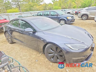 Czwarte zdjęcie samochodu z boku: 2024 TESLA MODEL S VIN:5YJSA1E57RF539889 - miniatura