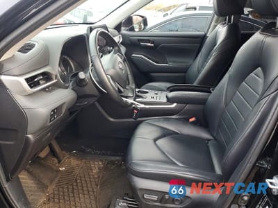 Zdjęcie 7 z 14 samochodu: 2023 TOYOTA HIGHLANDER L VIN:5TDKDRBH5PS511392 - miniatura
